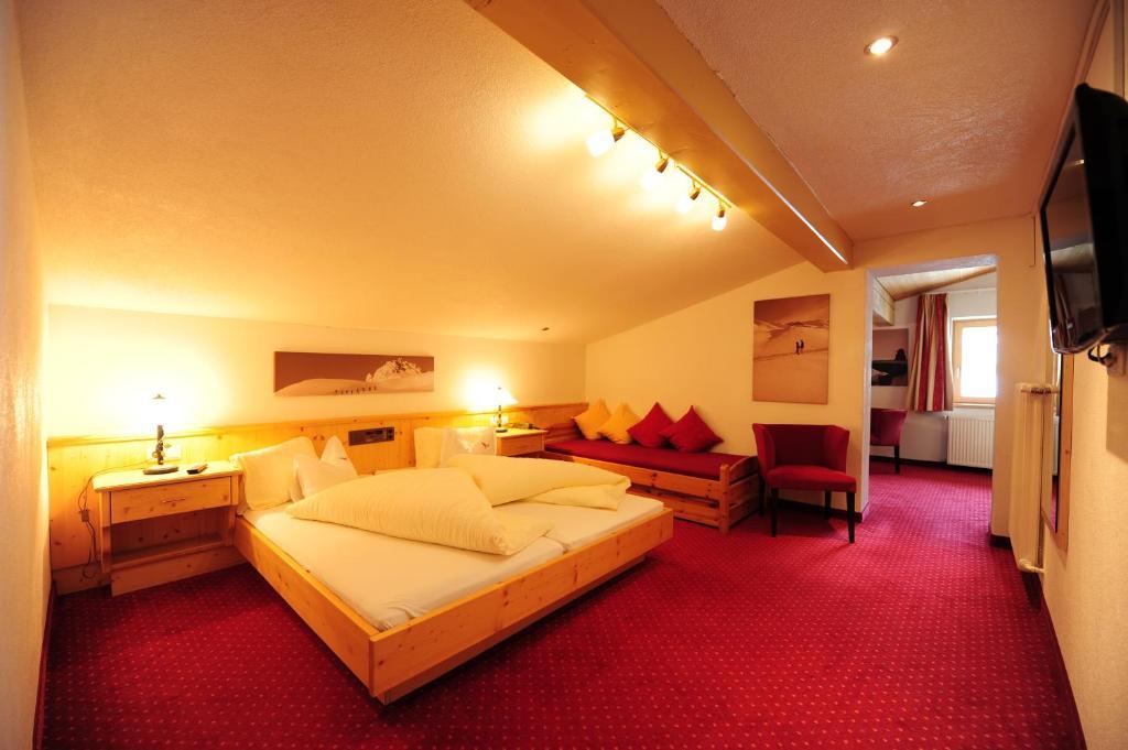 Hotel Toni Galtur Bagian luar foto